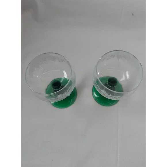 Luminarc France Green Etched Grapevine Wine Glasses beehive Stem ribbed Set of 2 - Picture 14 of 14